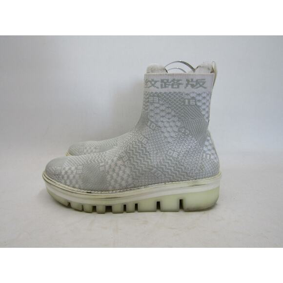 Fitflop Womens Size 9 White platform Ankle Fashion Boots Bootie - Picture 1 of 11